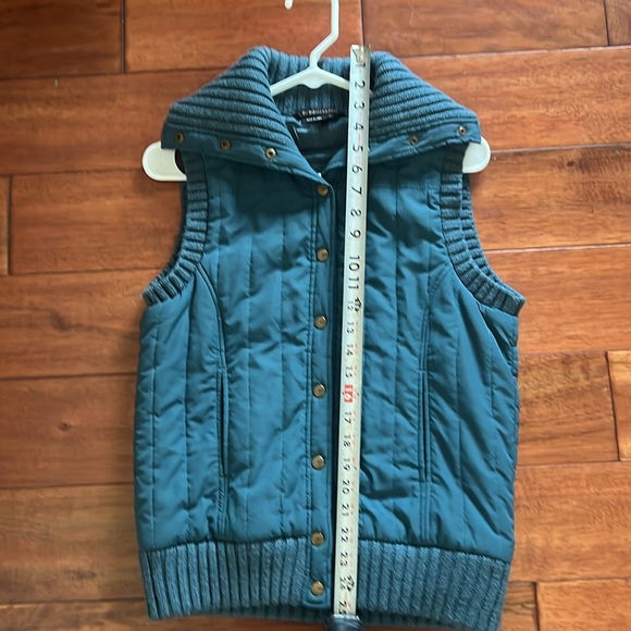BCBGMAXAZRIA Women's Snap Collared Vest Size M Teal Blue Color/Wool Trim - Picture 7 of 7